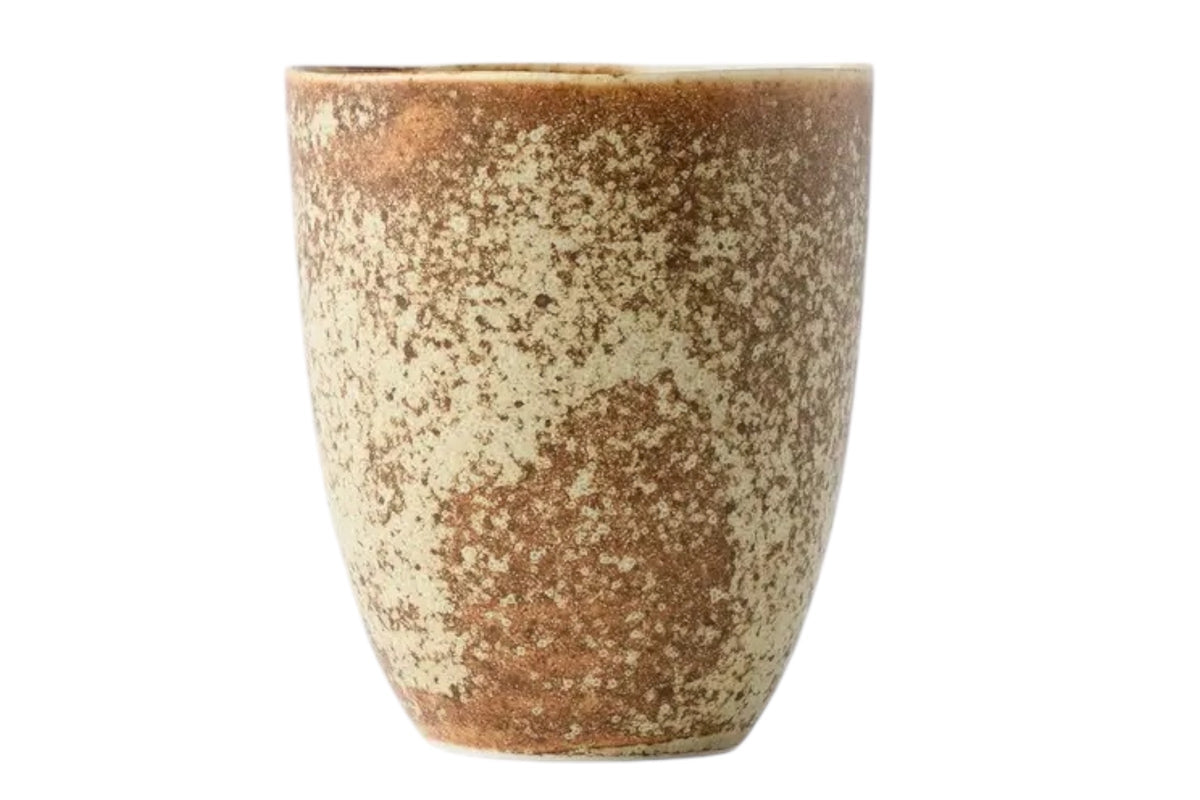 FINCHCRAFT Sand Fade teamug in speckled matte porcelain with a warm sand and hazel brown tapered design.
