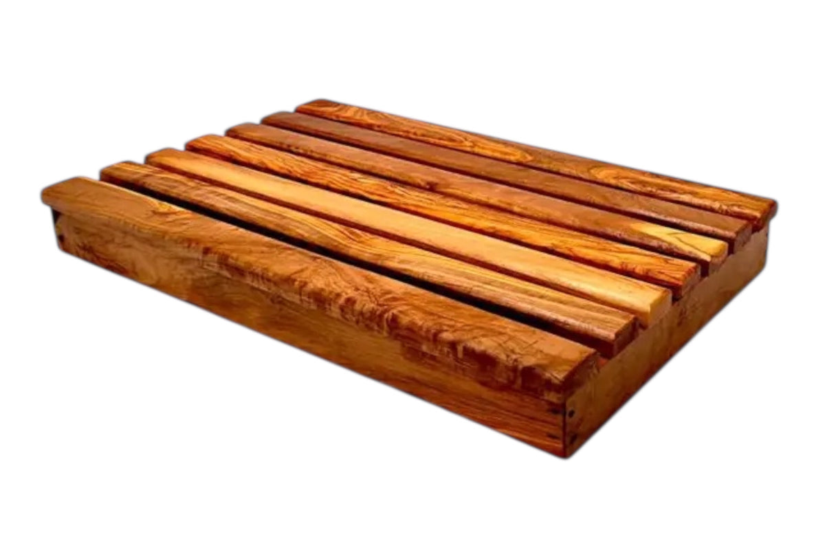 FINCHCRAFT slatted olive wood bread board with a natural grain pattern and crumb-catching design