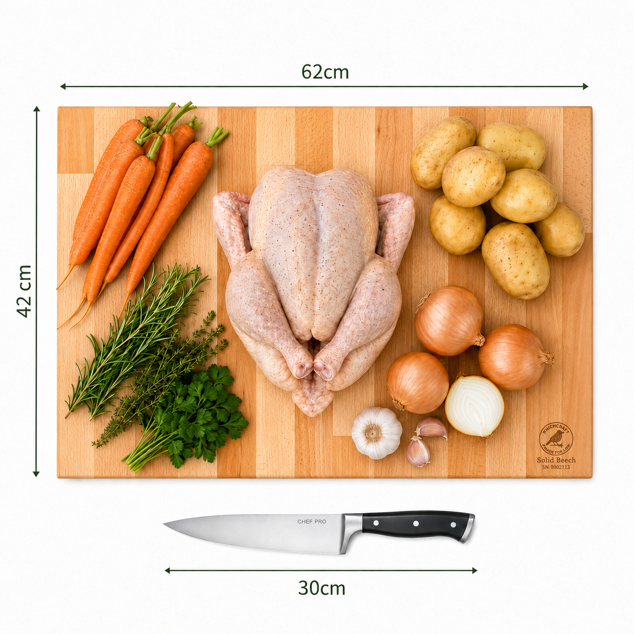 FinchCraft® XL Beech Chopping Board with Slip-Resistant Feet