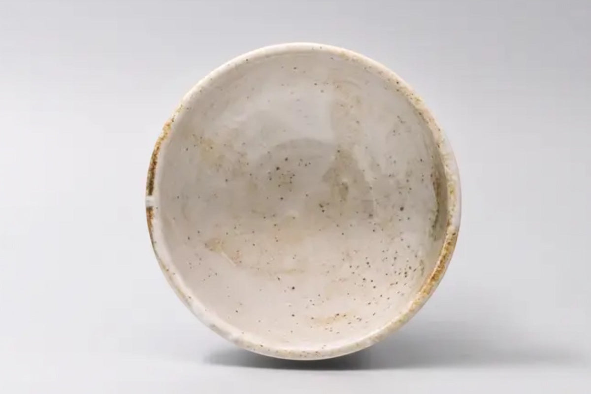 FINCHCRAFT Snow Bamboo U-shaped Minoyaki porcelain bowl with a pale, speckled glaze and a textured rim.